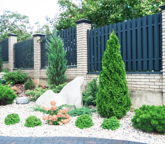 Ornamental & Aluminum Fencing
